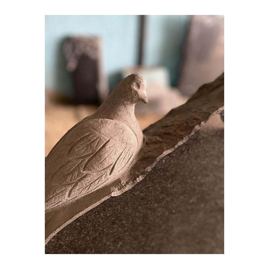 РАСПРОДАЖА 2025 Памятник Розы и голубь фото 2