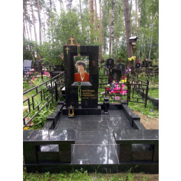 Гранитный цоколь на могилу купить в Москве, Красногорске
